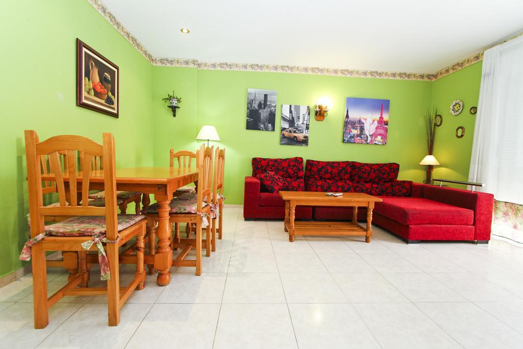 Mar Pineda Planet Costa Dorada Apartment ลาปีเนดา ห้อง รูปภาพ