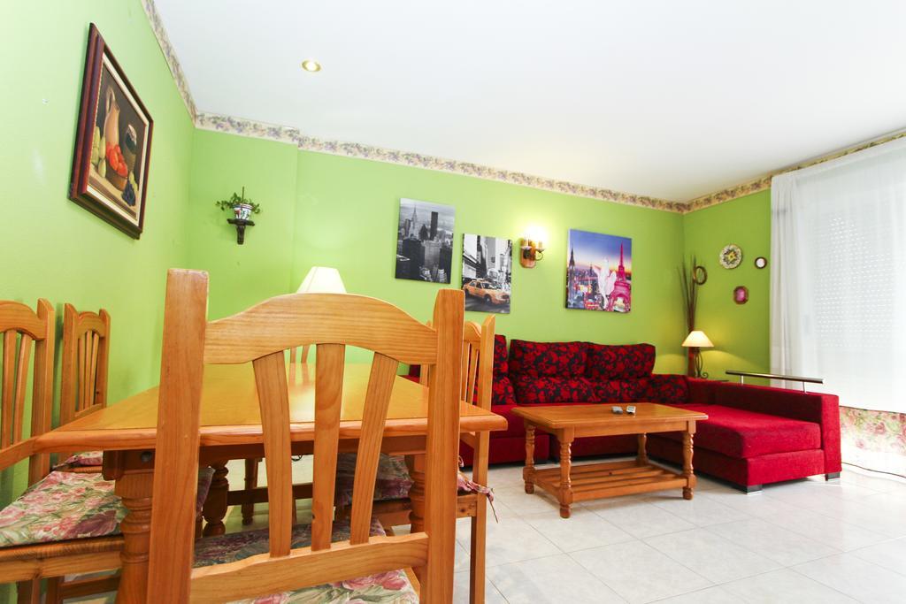 Mar Pineda Planet Costa Dorada Apartment ลาปีเนดา ห้อง รูปภาพ