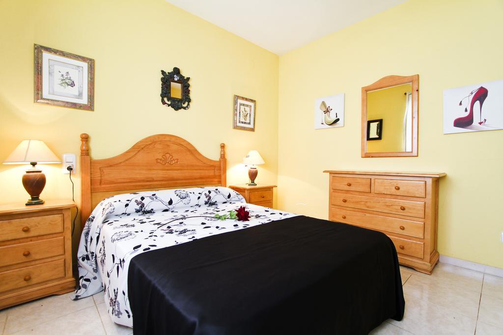 Mar Pineda Planet Costa Dorada Apartment ลาปีเนดา ห้อง รูปภาพ