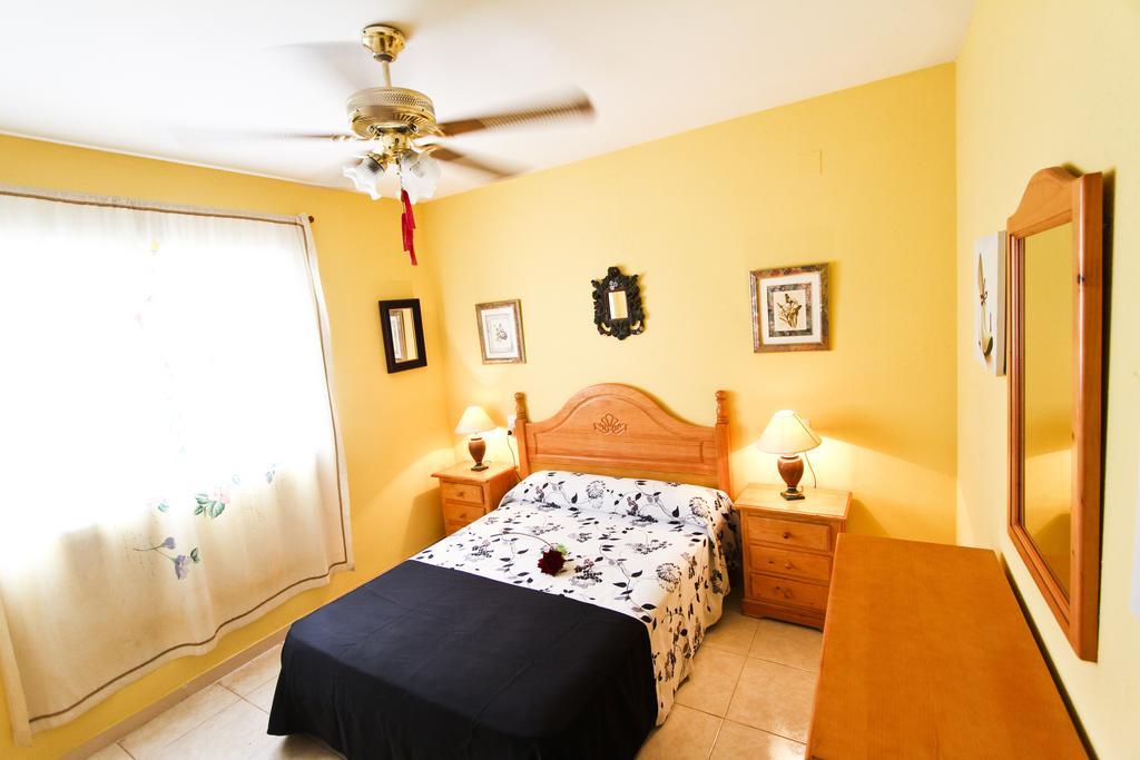 Mar Pineda Planet Costa Dorada Apartment ลาปีเนดา ห้อง รูปภาพ